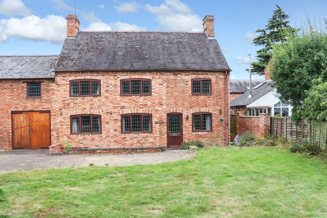 Warwick Road, Southam, Warwickshire... 3 bed cottage for sale