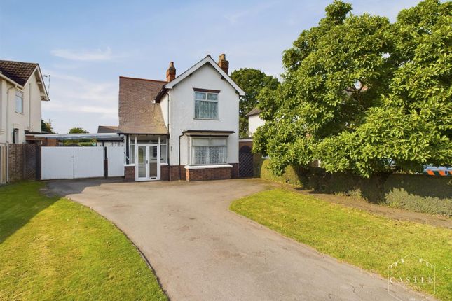 Leicester Road, Hinckley 3 bed detached house for sale