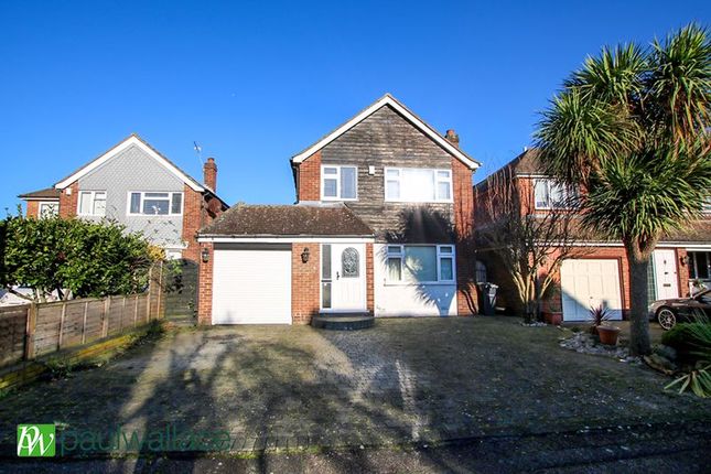 Brinley Close, Cheshunt 3 bed detached house for sale