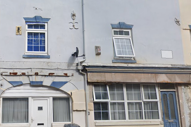 4 bed terraced house