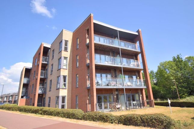Ada Walk, Oakgrove, Milton Keynes 2 bed apartment for sale