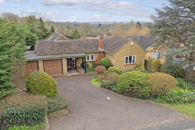 Crays Hill, Billericay, CM11 3 bed bungalow for sale