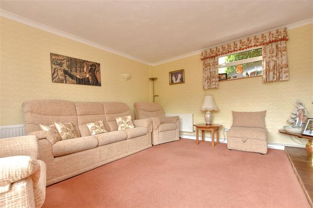 3 bed detached house