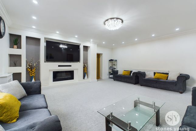Dukes Brow, Blackburn, BB2 7 bed end of terrace house for sale