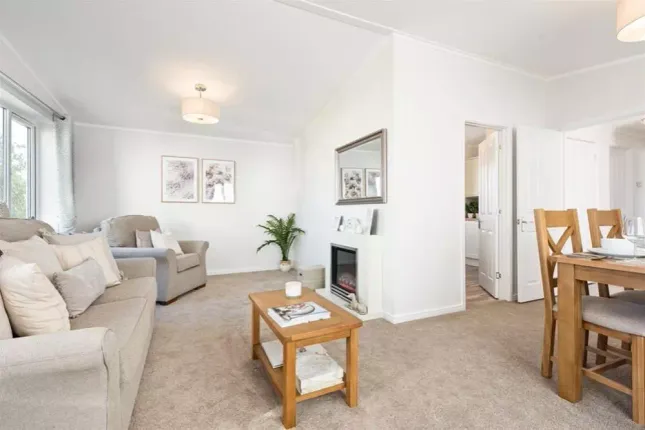 2 bed maisonette