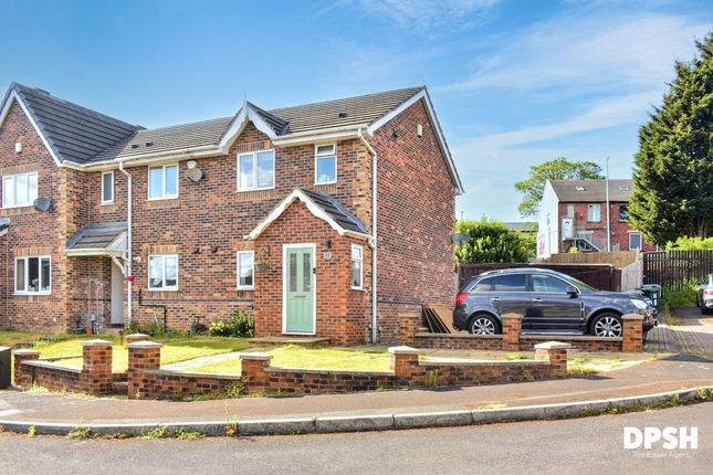 Greenfields, Heckmondwike 2 bed end of terrace house for sale