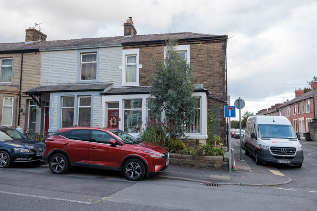 Blackburn Road, Great Harwood BB6 5 bed end of terrace house for sale