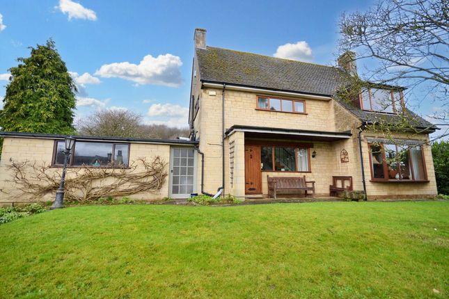 Elmley Road, Ashton Under Hill... 3 bed detached house for sale