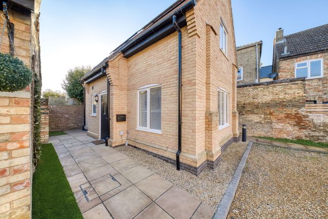 West Street, St. Ives PE27 2 bed detached house for sale