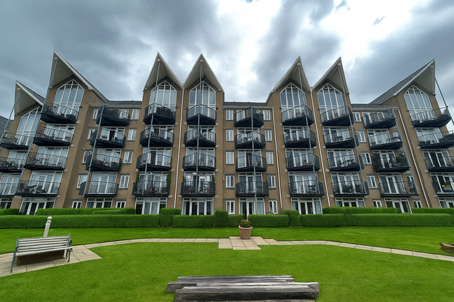 Valetta Way, Rochester 2 bed apartment for sale