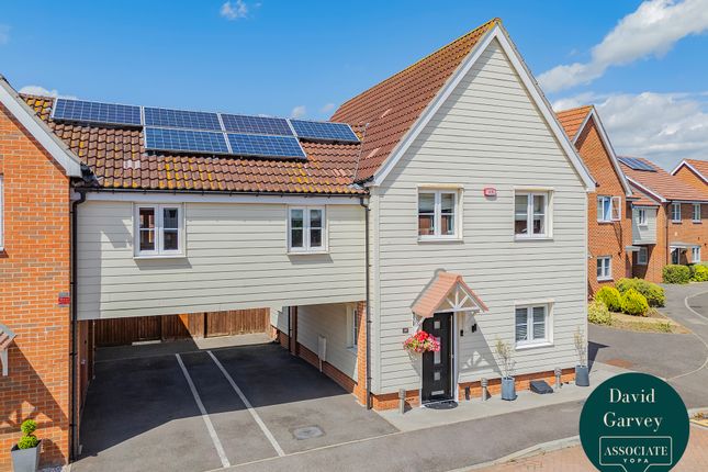 4 bedroom end of terrace house for sale