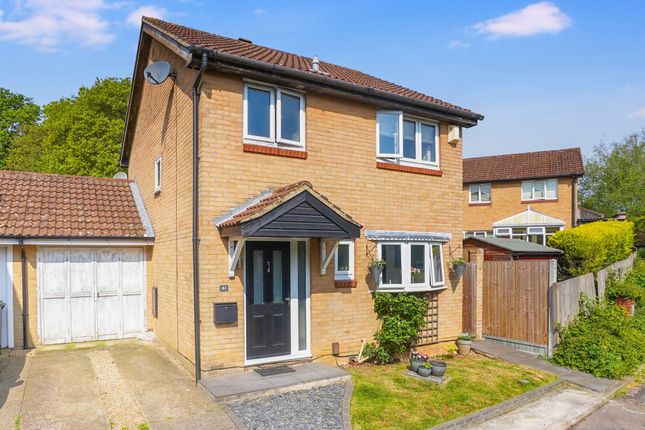 Oaks Dene, Walderslade, ME5 3 bed link detached house for sale