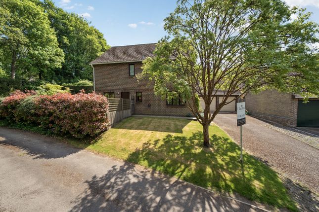 Bere Close, Winchester, Hampshire, SO22 4 bed detached house for sale