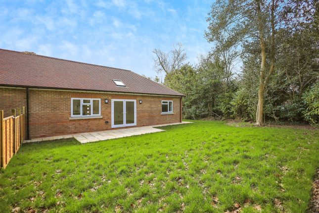 2 bedroom semi-detached bungalow for sale