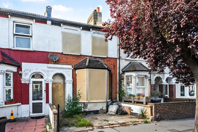 Grasmere Road, London, SE25 3 bed terraced house for sale