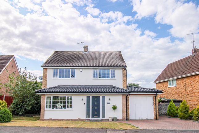 Rosedale Avenue, Wakefield WF2 4 bed detached house for sale