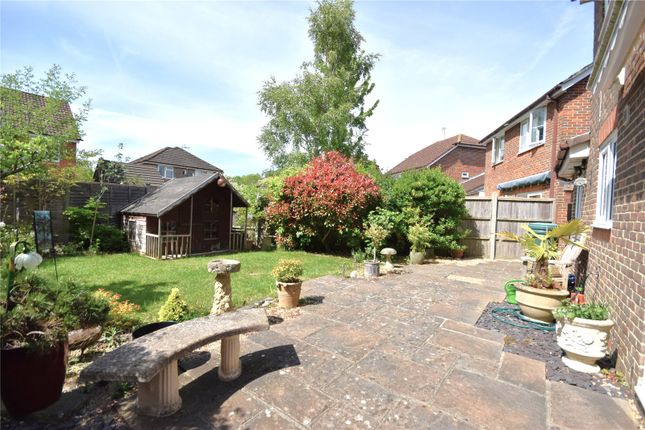 Smallfield, Surrey, RH6 4 bed detached house for sale