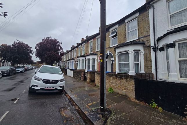 Hawthorne Road, London 3 bed terraced house for sale