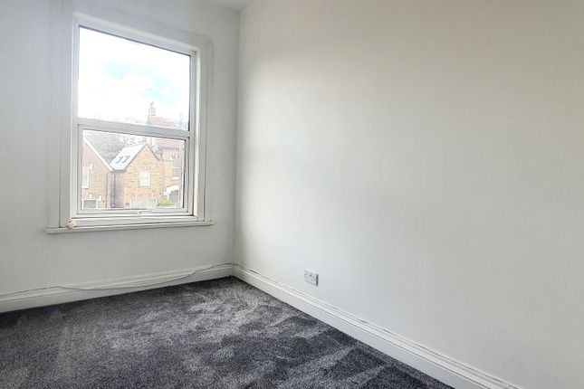 2 bed flat