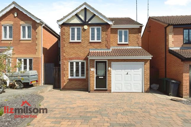 Teasel Drive, Swadlincote DE11 3 bed detached house for sale