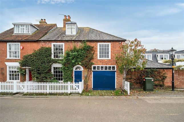 Quay Road, Lymington, Hampshire, SO41 4 bed semi
