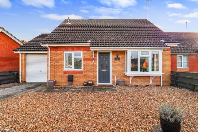 Foxglove Walk, King's Lynn, PE34 2 bed detached bungalow for sale