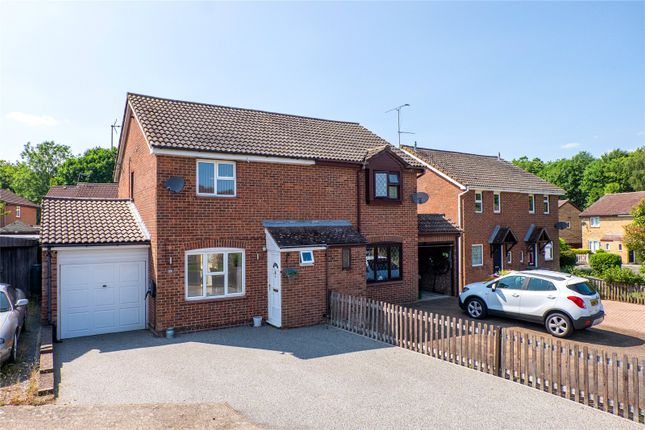 Linden Road, Coxheath, Kent, ME17 3 bed semi