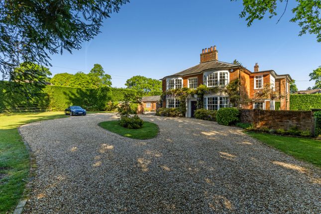 6 bedroom detached house for sale