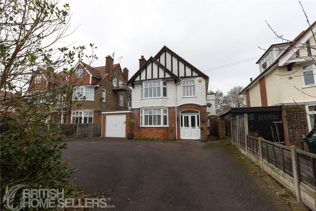 6 bed detached house