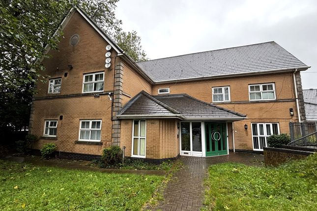2 bedroom ground floor flat for sale