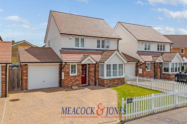 Brindles Close, Hutton, Brentwood 4 bed detached house for sale