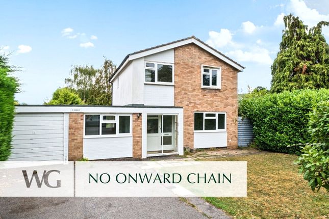 Clyst St. Mary, Devon 3 bed detached house for sale