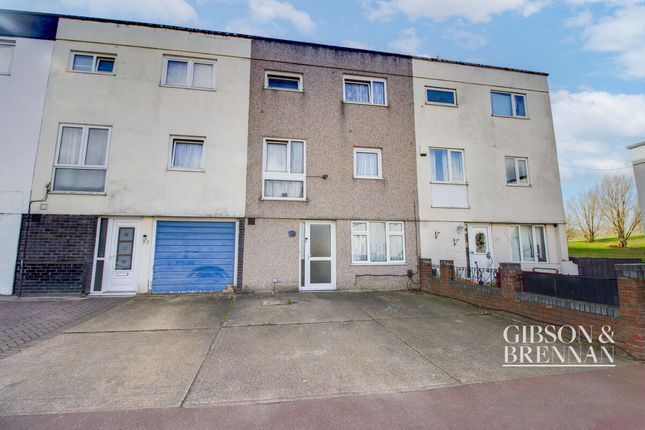 Roodegate, Basildon, SS14 4 bed terraced house for sale