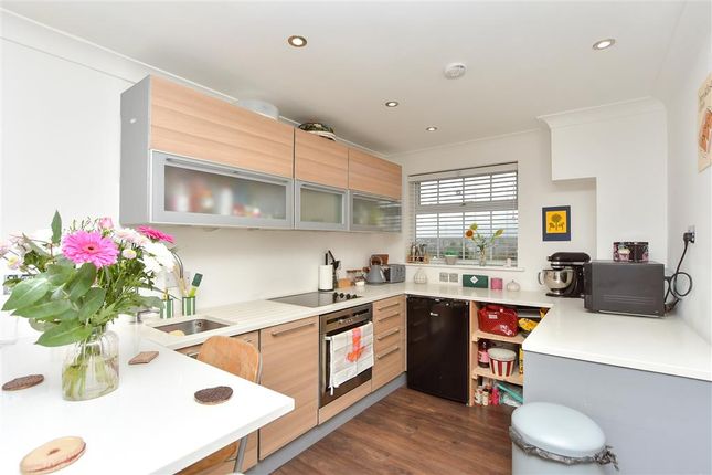 Wells Road, Strood, Rochester, Kent 1 bed flat for sale