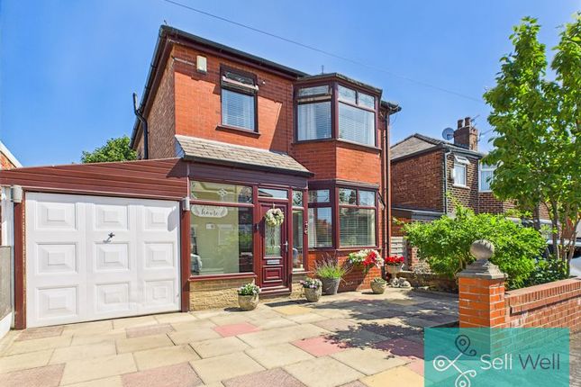 Clifton Drive, Manchester M27 3 bed detached house for sale