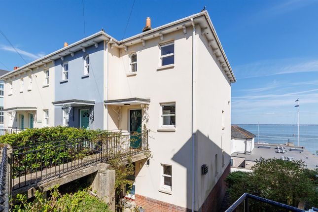 Cowes, Isle of Wight 2 bed end of terrace house for sale
