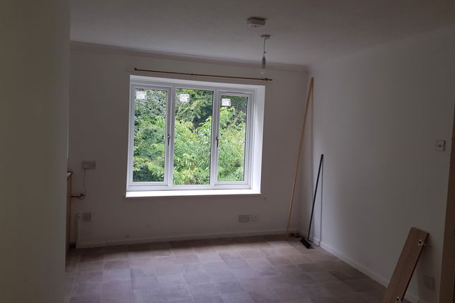 Carnegie Avenue Dudley Port, DY4 8SX 1 bed flat for sale
