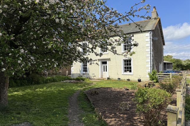 6 bedroom detached house for sale