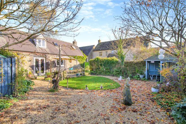 Ampney St. Mary, Cirencester... 3 bed semi