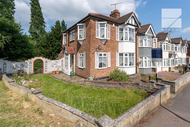 4 bedroom end of terrace house for sale