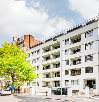 Onslow Square, London, SW7 2 bed apartment for sale