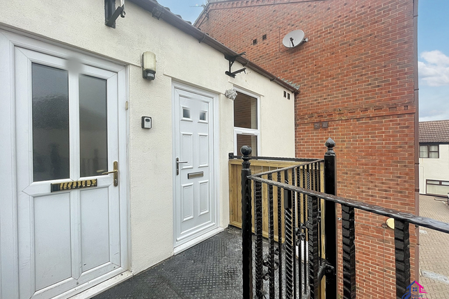St John's Court Grantham Lincs 1 bed apartment for sale