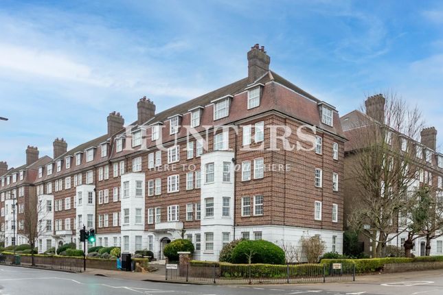 Sidmouth Road, NW2 4 bed apartment for sale