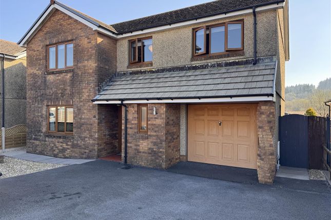 Waungoch, Upper Tumble, Llanelli 4 bed detached house for sale