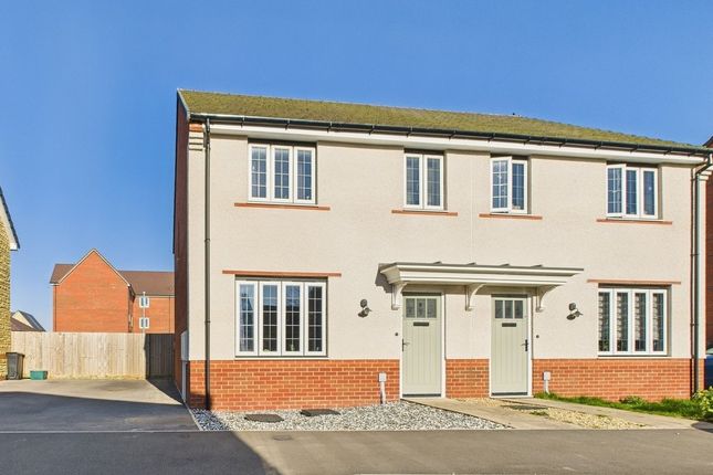 Oterhampton Gardens, West Wick... 3 bed semi