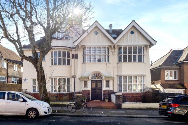 Windlesham Mansions, Davigdor Road, BN3 1 bed flat for sale