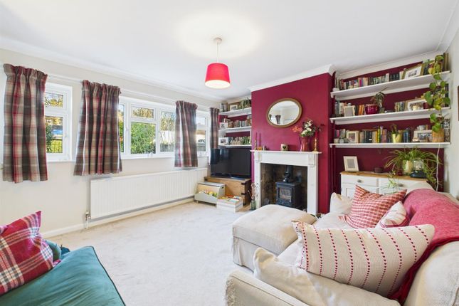 St. Annes Road, Uxbridge UB9 3 bed semi