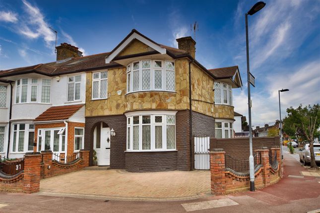 Stratton Drive, Barking IG11 3 bed semi