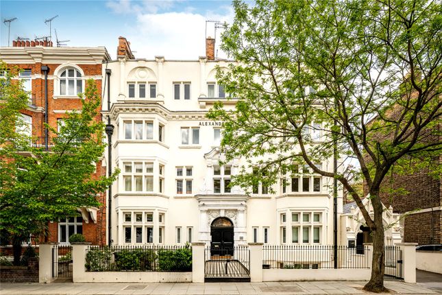 St Mary's Terrace, London W2 2 bed apartment for sale