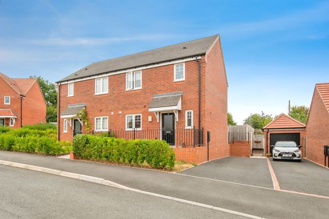 2 bedroom semi-detached house for sale